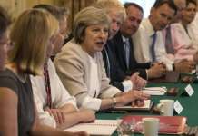 „Телеграф“: Британската влада тајно планира да остане во ЕУ