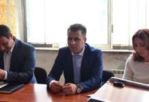 Нови рочишта за „Титаник 3“ и „Трезор“