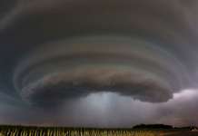 Торнадо во Канзас, прогласена вонредна состојба