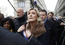 Ле Пен тврди дека судот сака да ја уништи нејзината партија