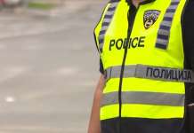 Удрил во полицаец бегајќи од пајак-служба