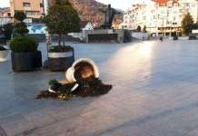 Искршена урбана опрема на Плоштадот во Струмица