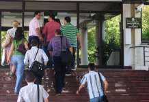 Нереалните плати во јавниот и во државниот сектор ја уништуваат економијата