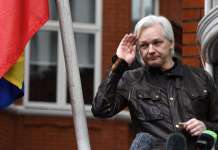 Менаџерот на кампањата на Трамп се сретнал со Асанж?