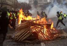 Францускиот премиер се сретна со претставници на политичките партии