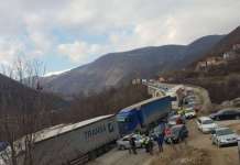 Повторно затворен патот Приштина-Скопје