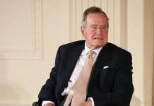 Почина Џорџ Буш постариот