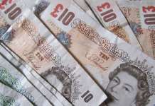 Пад на британската фунта откако Меј го одложи гласањето за брегзит