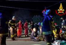 Стампедото во ноќниот клуб во Италија предизвикано од солзавец, објектот бил преполн