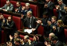 Италијанската влада го усвои буџетот и избегна казни од Брисел