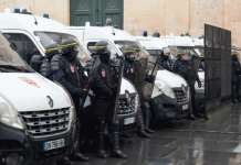 Франција со засилени безбедносни мерки за дочекот на Новата година