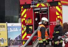 Две лица загинаа во експлозија во Франција