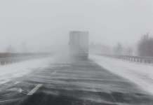 Најмалку шестмина загинати во невремето во Европа