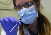 Пациент хоспитализиран со симптоми на ебола во Шведска