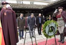 Владина делегација положи цвеќе на гробот на Гоце Делчев во црквата Св.Спас