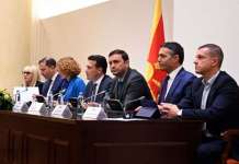 Заев: Покажавме видлив напредок и бараме шанса за почеток на преговорите во јуни