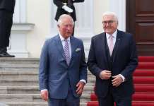 Британскиот принц Чарлс во посета на Германија