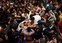 Тепачка во парламентот на Хонг Конг