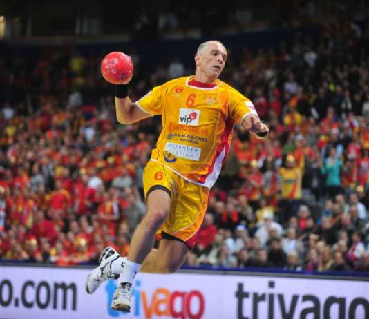 Стевче Алушовски – импресивна и бурна ракометна кариера