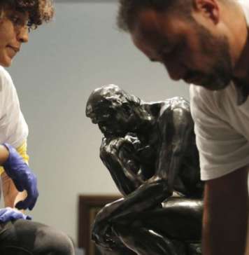 Роденовиот „Мислител“ си најде нов дом во „Лувр“ во Абу Даби