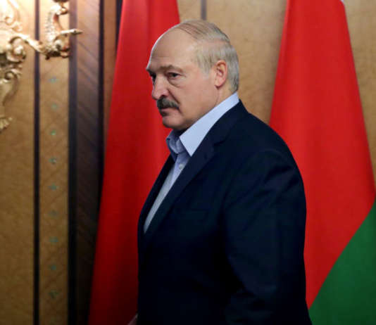 Лукашенко има свој рецепт против ковид-19: Вотка, спорт и народни лекови