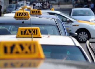 Ако се прифати покачувањето на минималната плата од 50 отсто, ќе пропаднеме и ќе го оставиме Скопје без превоз, велат синдикатите на автобуски и такси превозници