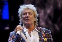 Обожавателите во одбрана на Род Стујард по споредбата со Трамп