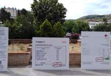 Активисти поставија инсталации со бројот на заболени пред фабриките во Штип