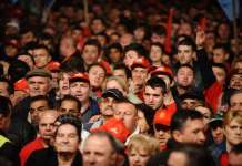 Кампања на дистанца и на блискост истовремено