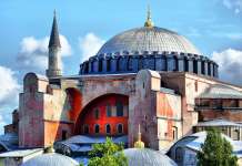 „Света Софија“: музеј или џамија?