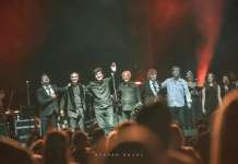 Замижи и пушти го филмот да тече