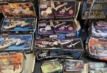 Играчки од „Војна на ѕвездите“ донеле богатство на аукција