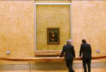 „Лувр“ нуди приватно дружење со „Мона Лиза“