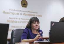 Царовска: Имаме обврска да организираме матура