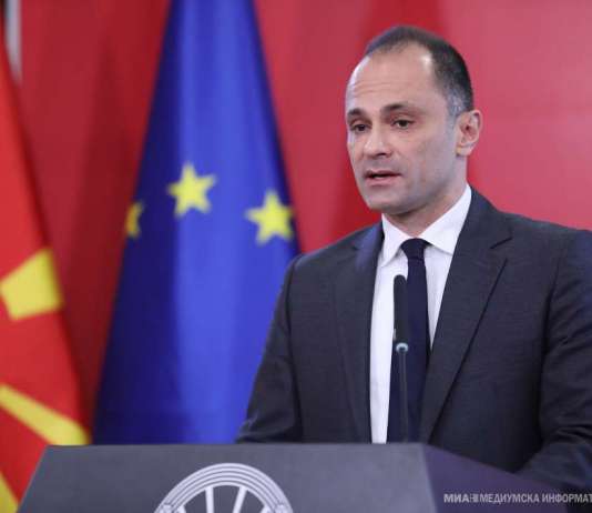 Филипче: Постапката за изградбата на клинички е транспарентна