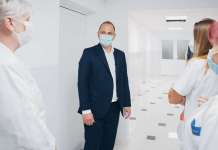 Филипче: Тврдам дека не се вакцинирани владини функционери