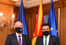 Средба на Заев со шефот на НАТО-канцеларијата во Скопје