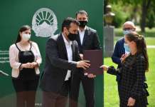 Заев: Работиме за подобрување на економската положба на земјоделките