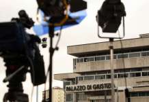 Кога мафијата служи кафе во судот