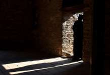 „Благослов“ од лажни попови