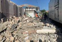 Расте бројот на загинати во земјотресот во Хаити