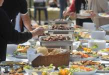 Ем сиромашни ем светски лидери во фрлање храна