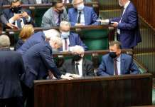 Брисел се соочи со Полска за Законот за медиуми