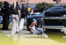 Напад во САД, еден загинат и 14 повредени во маркет