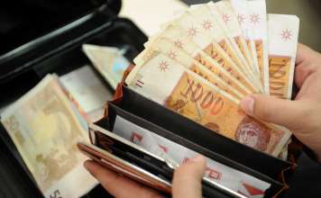Просечната нето-плата во август достигна 48.733 денари, годишен раст од 7,6 проценти