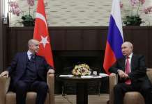 Путин го посоветува Ердоган да ја прими руската вакцина
