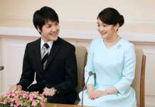 Откажувањето од царскиот статус проследено со благодарност