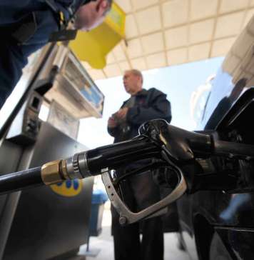 Од полноќ поевтинува дизелот, бензините остануваат со иста цена