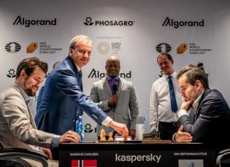 Карлсен и Непомнијашчи мирољубиви