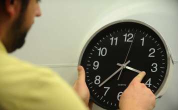 Ноќеска почнува летното сметање на времето